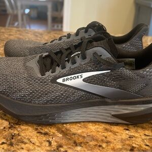 Brooks Women’s Hyperion 2 Running Shoes size 7.5